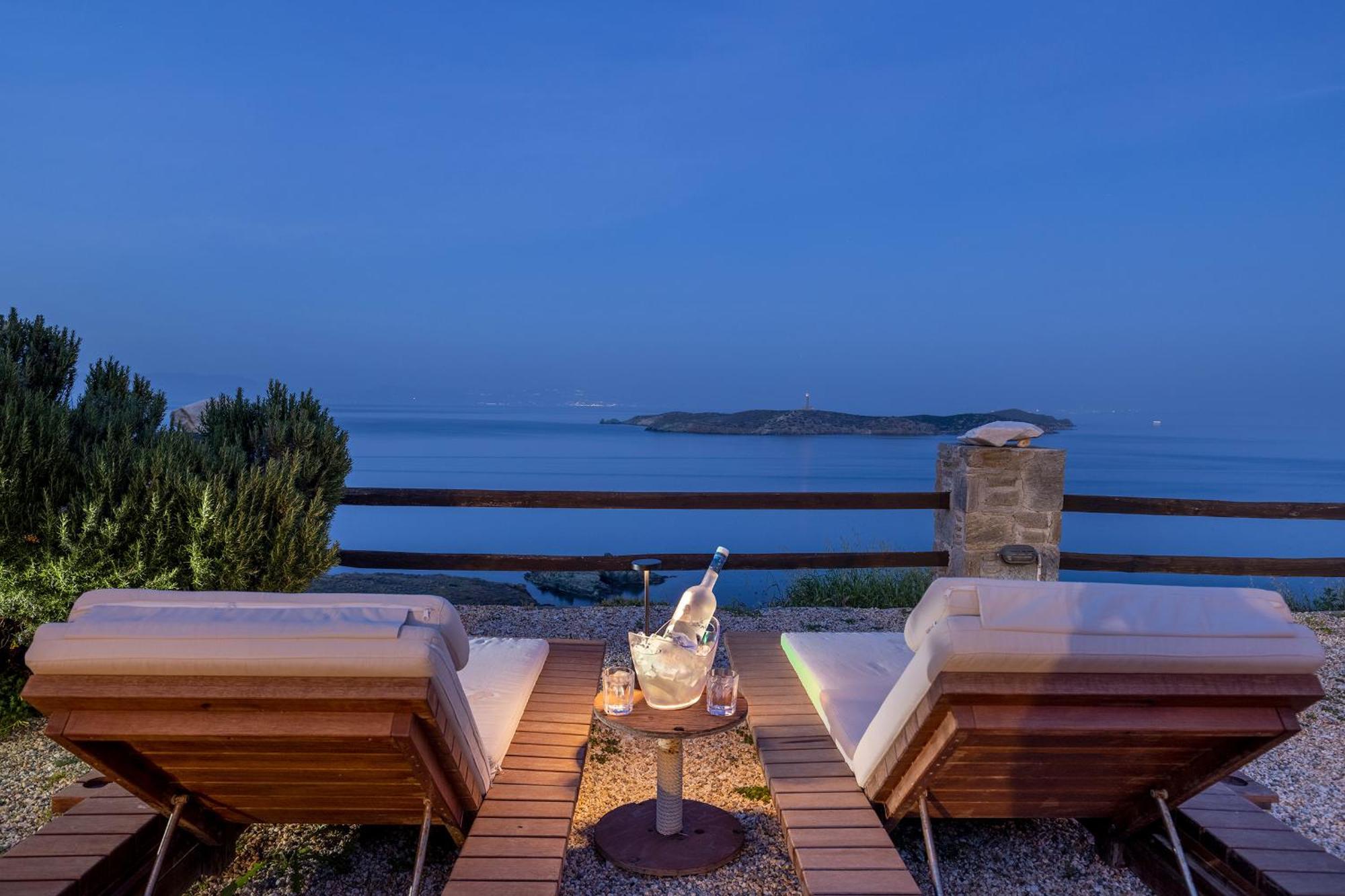Aegean View - Seaside Apartment In Syros Αζόλιμνος Εξωτερικό φωτογραφία