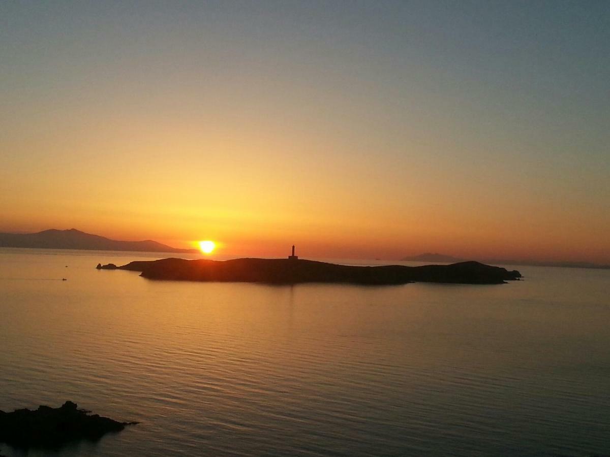 Aegean View - Seaside Apartment In Syros Αζόλιμνος Εξωτερικό φωτογραφία
